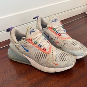 Nike Kids' Air Max 270 Beige Sneakers with Blue and Orange Accents